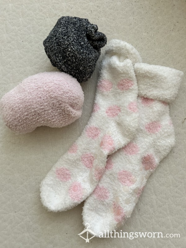 Colorful Fuzzy Socks 🧦 (24-48 Hour Wear!)