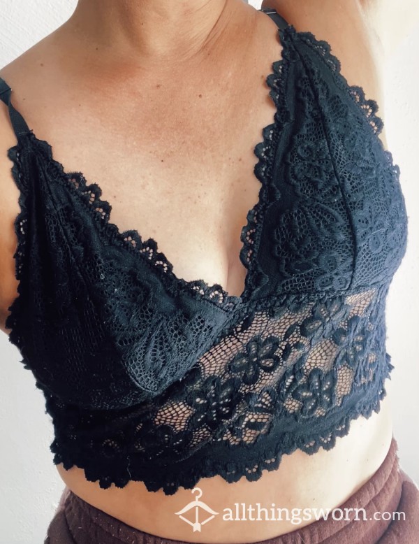 Comfortable Well-worn Lacey Black Pullover Bra