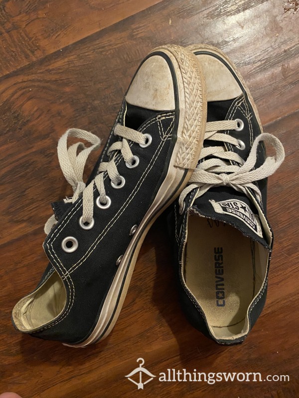 Sz 8.5 Dirty, Well Worn Favorite Black Converse Sneakers