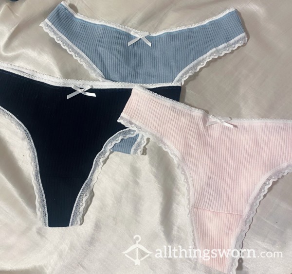 Cotton Thongs With Bows