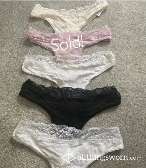 Cotton Thongs With Lace Trim