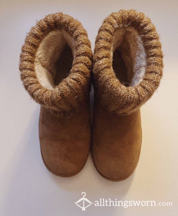 Cozy Fluffy Boots! 💕
