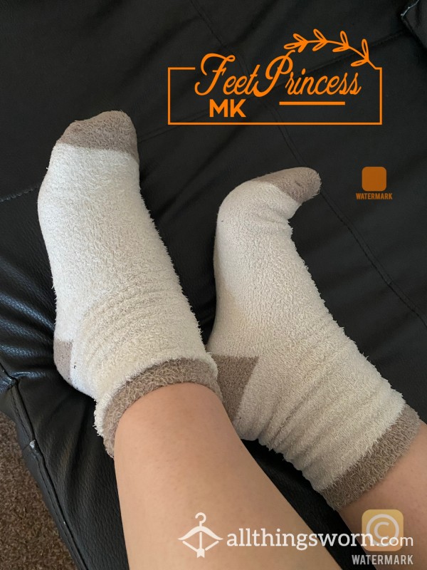 Cream Colour Fluffy Lounge Socks With Pictures And Video