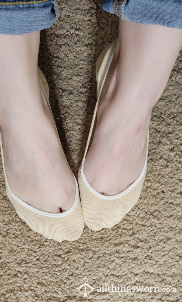 Cream/ Nude No Show Socks With White Trim & Ankle Grip To Be Worn 3 Days Free! Shipping Included
