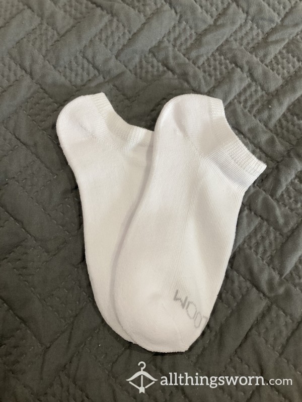 Crisp New White Socks (fruit Of The Loom)