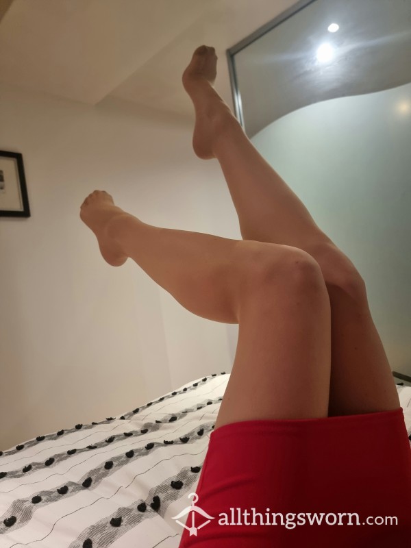 REDUCED PRICE!! Smell My Feet, Pussy And Ass All In One! Cum And Get Them 😘