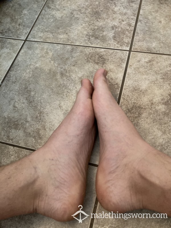 Cumming On My Feet