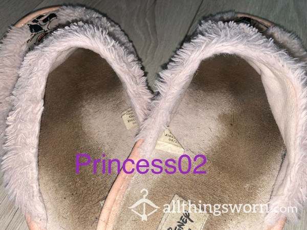 ‼️NOW SOLD‼️👸CURRENT WEAR👸 Pink Disney Minnie Mouse Slippers 🎀