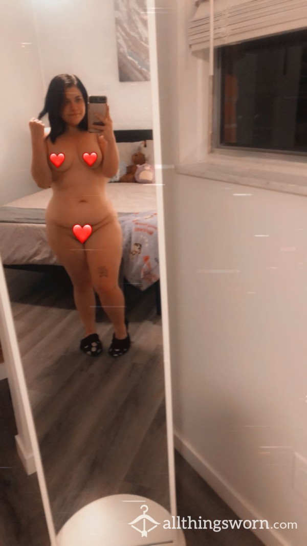 Curvy Girl Full Body Nude