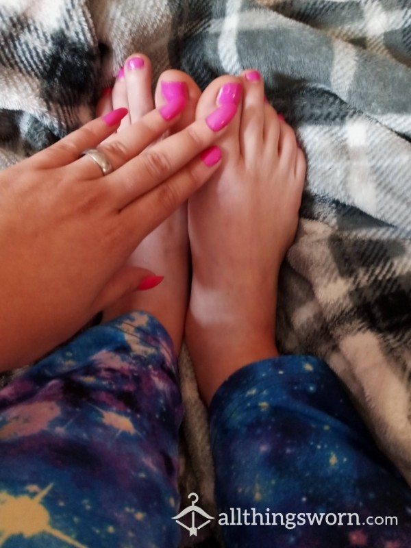 Custom Foot And Hand Content