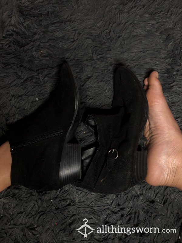 Cute Black Zip Up Boots With Side Buckle