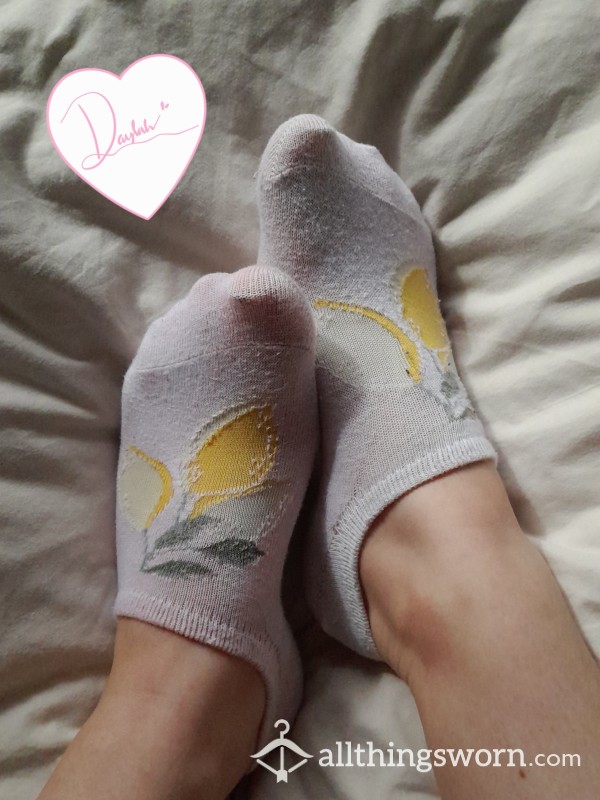 Cute Cream Socks With Lemon Print