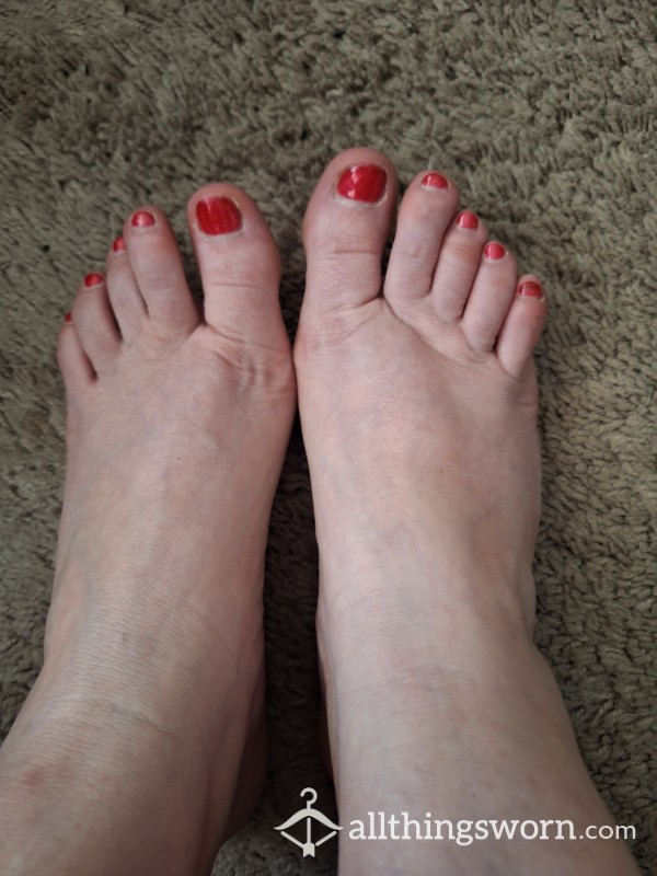 Cute Feet Picture With Red Toenails.