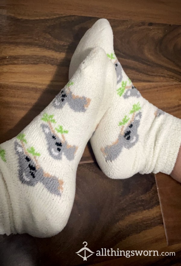Cute Fuzzy Socks! Kola Bear Pattern!