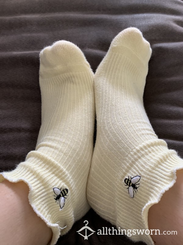 Cute Smelly Yellow Bumblebee Socks 💛 24hr Wear