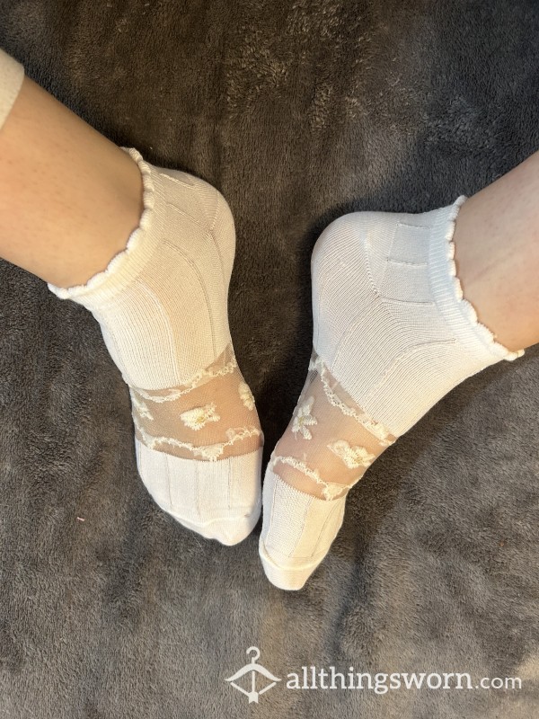 Cute White Socks With Mesh Detail 🤍