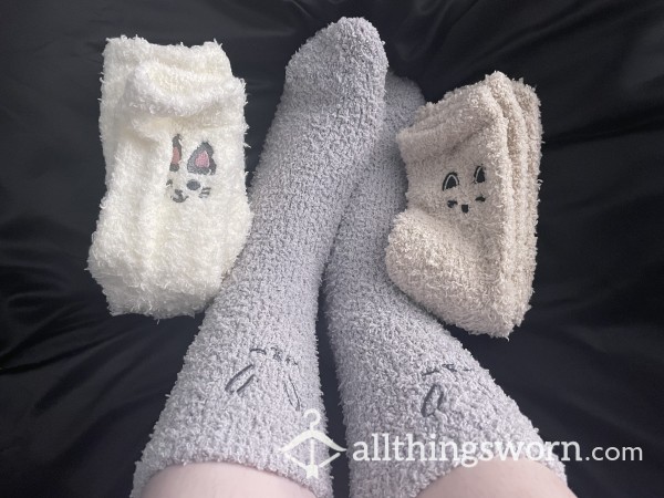 (3) Cutesy Fuzzy Socks!🥰