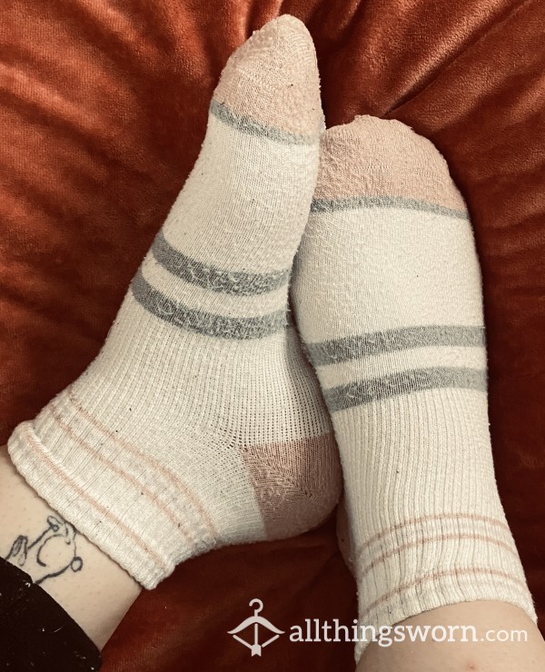 Dainty Pink Socks - Days Wear 💋
