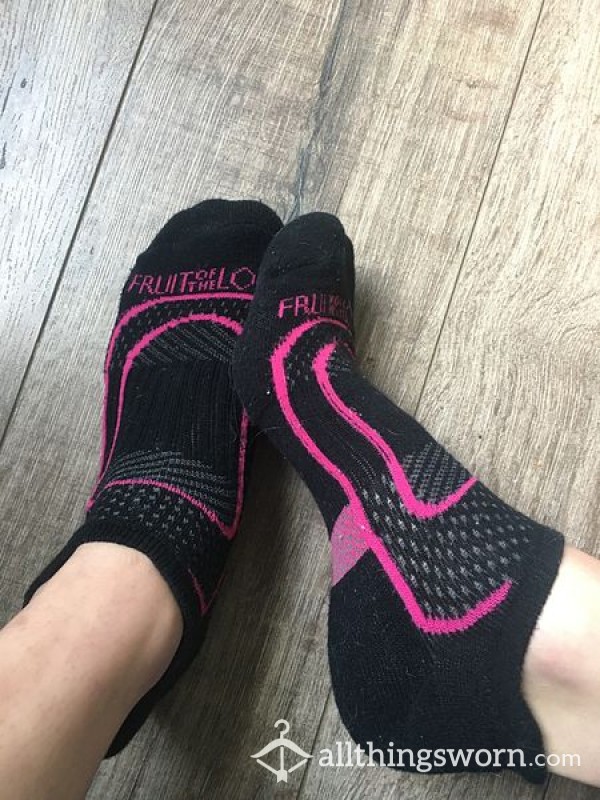 Dark Pink And Black Ankle Socks