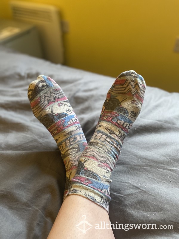 DC Superhero Comics Socks! Very Well Worn Pair!😈🦸‍♀️