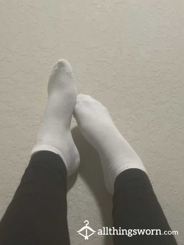 Plain White Ankle Socks 🤍