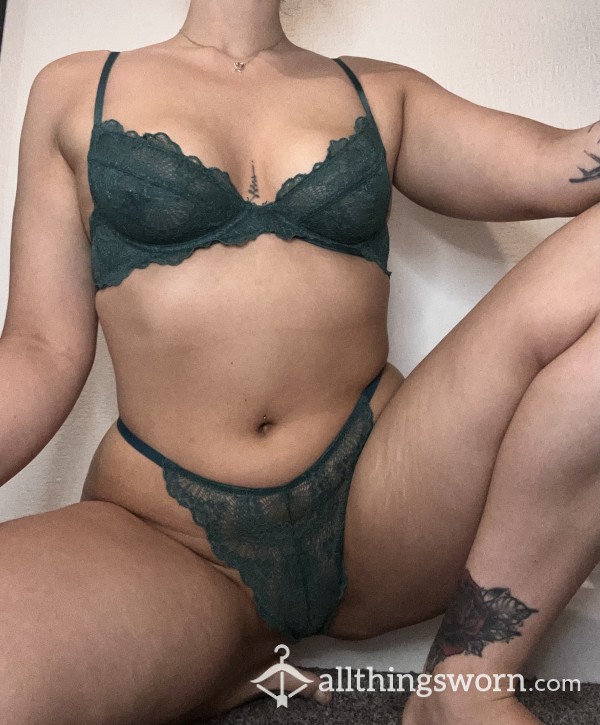 Deep Green Lacy Bra & Thong Set | Sensual & Captivating | Size 10/12 | Free UK Shipping