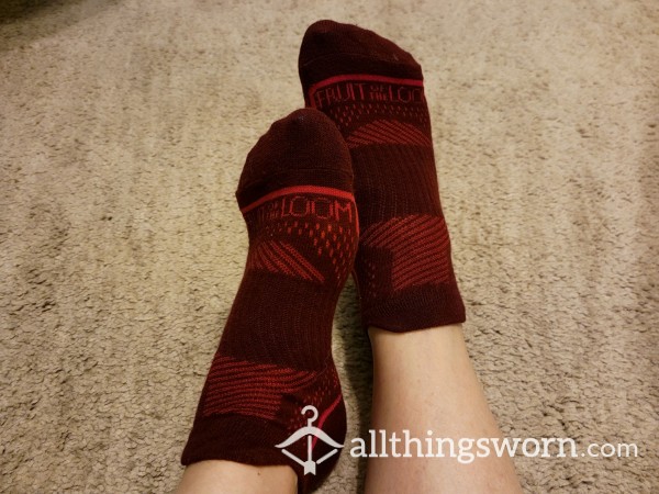 Deep Red Ankle Gym Socks