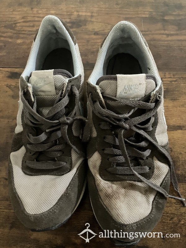 Destroyed Nike Sneakers - US Shipping Included - Size 7