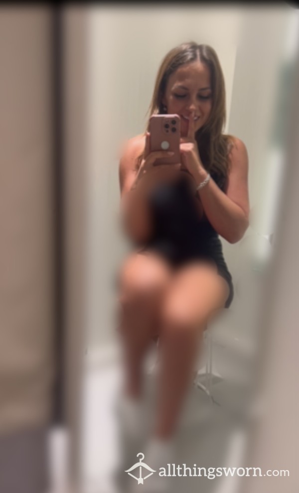 Dildo And Butt Plug Fun In Changing Rooms 💦💦