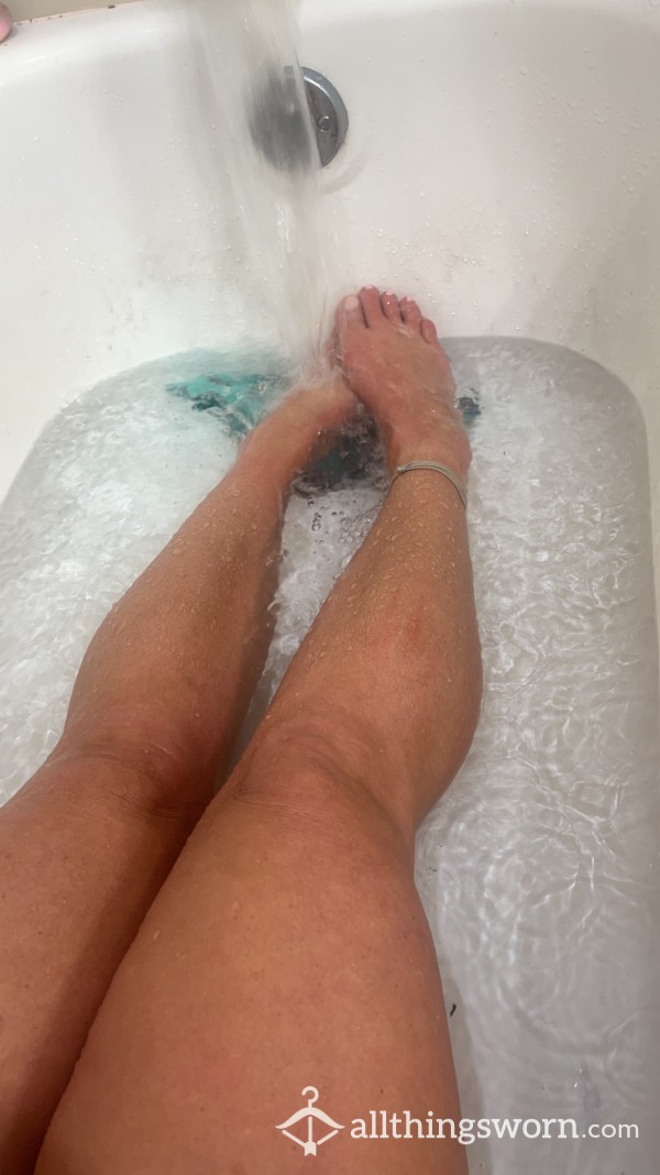 Dirty And Sweaty Bath Water 💦