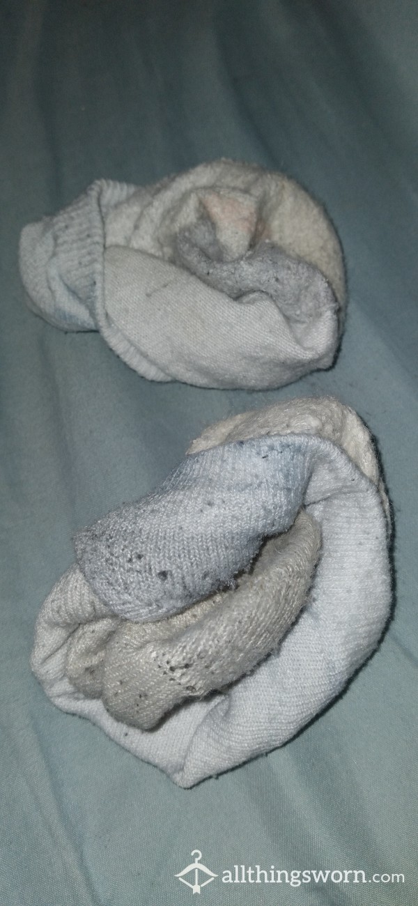 Dirty Dirty White Ankle Socks (Haines)
