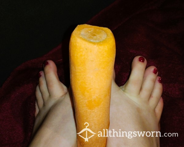 Dirty Feet Pics + Playing With Carrot