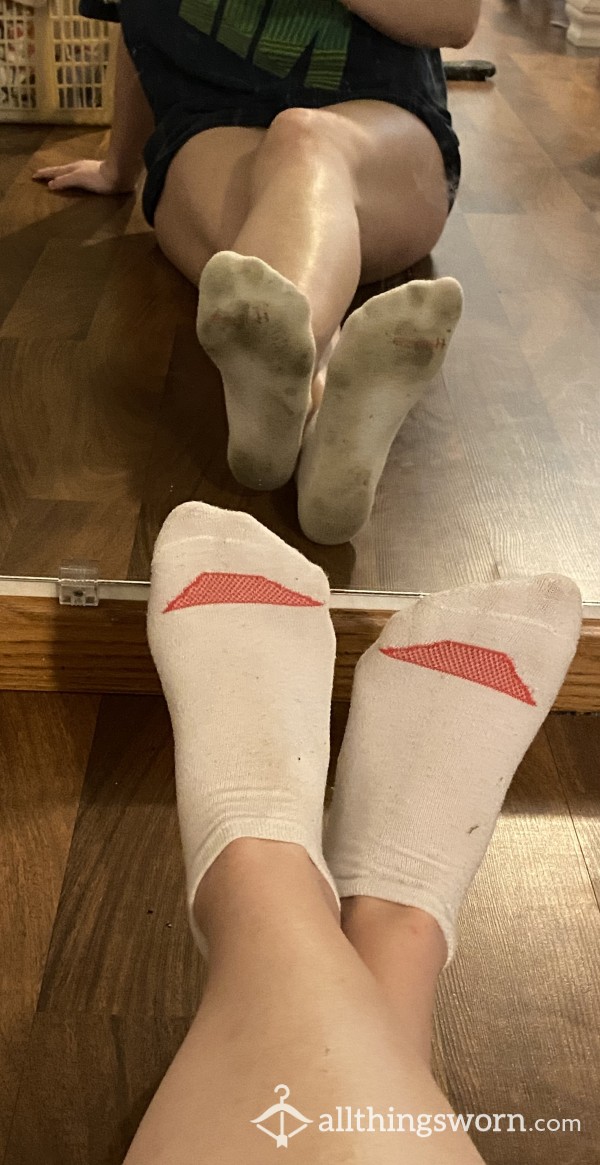 Dirty Hanes Ankle Socks