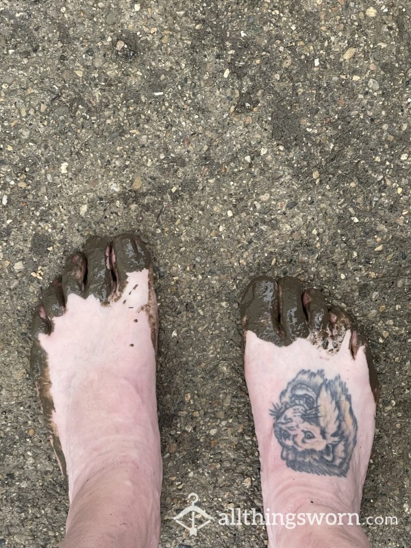 Dirty Lil Feet