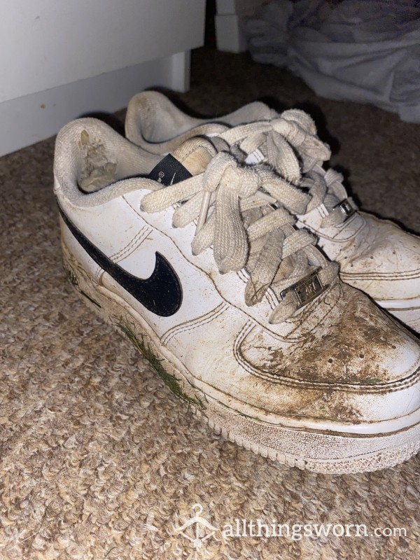 Dirty Muddy Smelly Trainers
