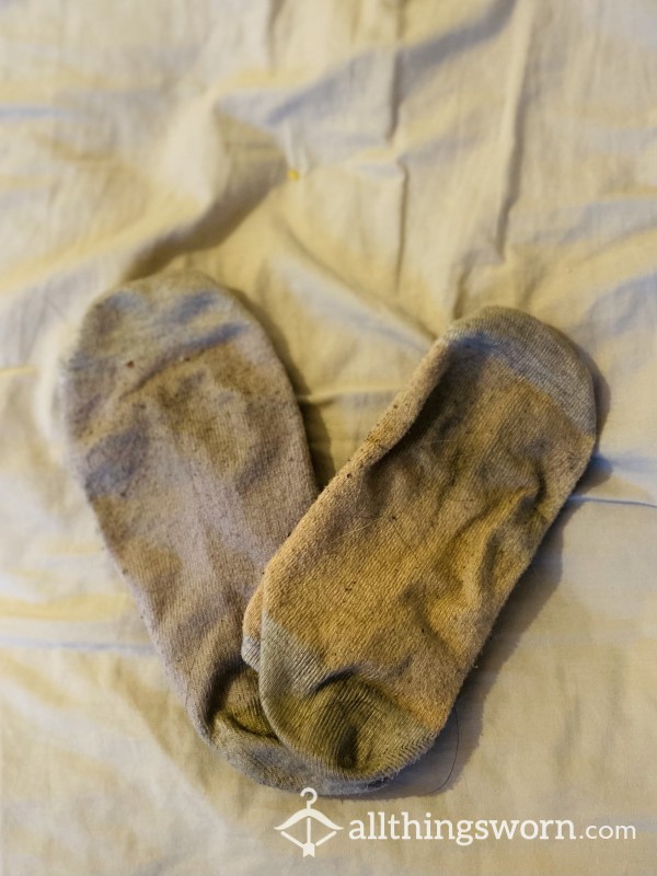 Dirty Odd Socks 🧦