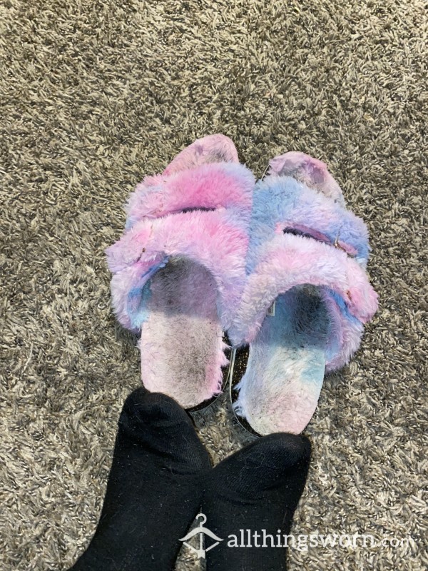 Dirty Smell Slippers