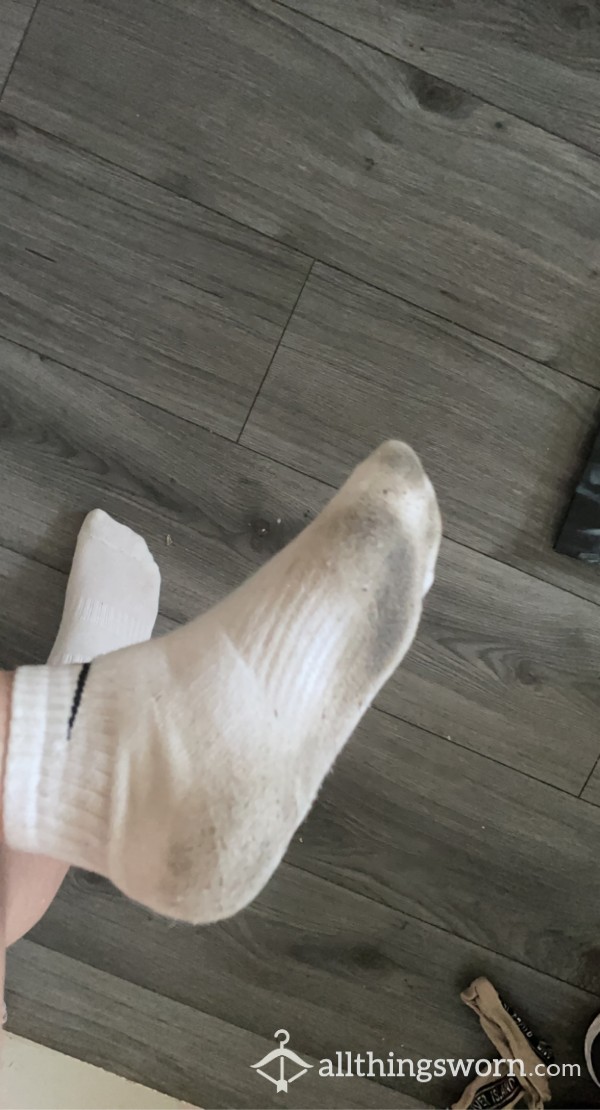 Dirty Socks Need To Go 😝