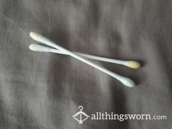 Dirty Used Ear Cotton Buds / Q-tip X 2