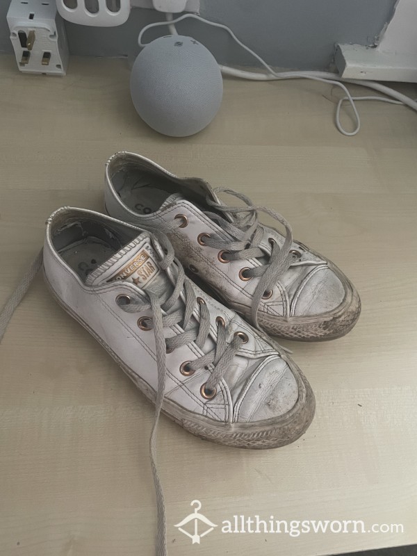 Dirty White Cons