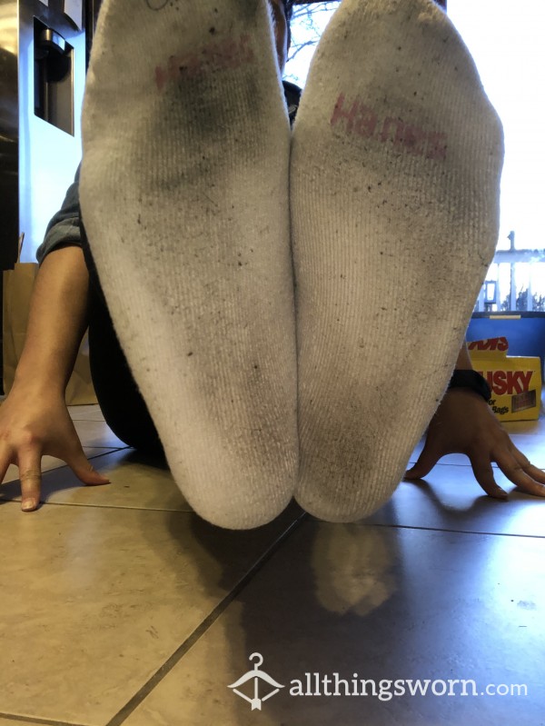 Dirty White Hanes Ankle Socks
