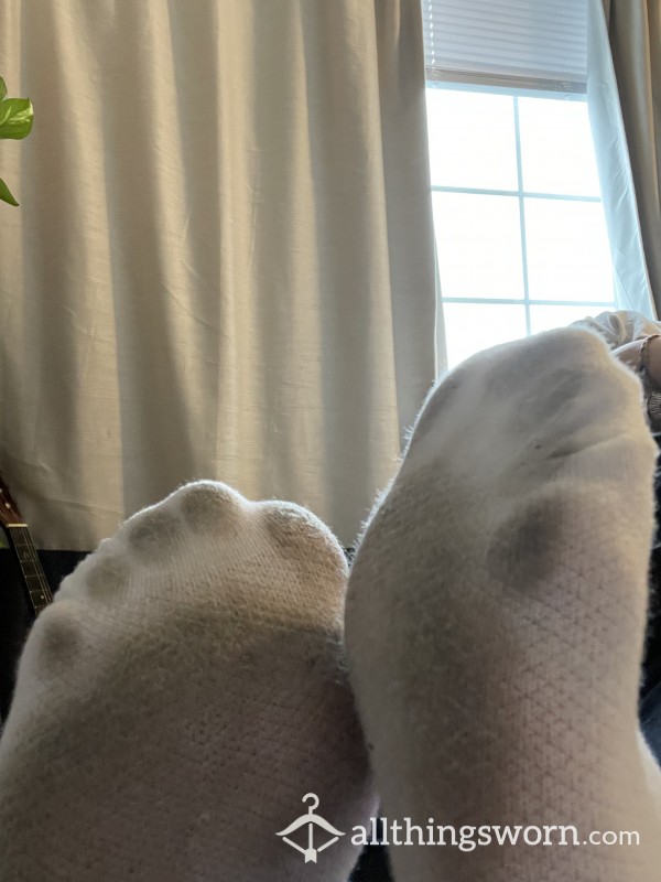 Dirty White Thin Socks
