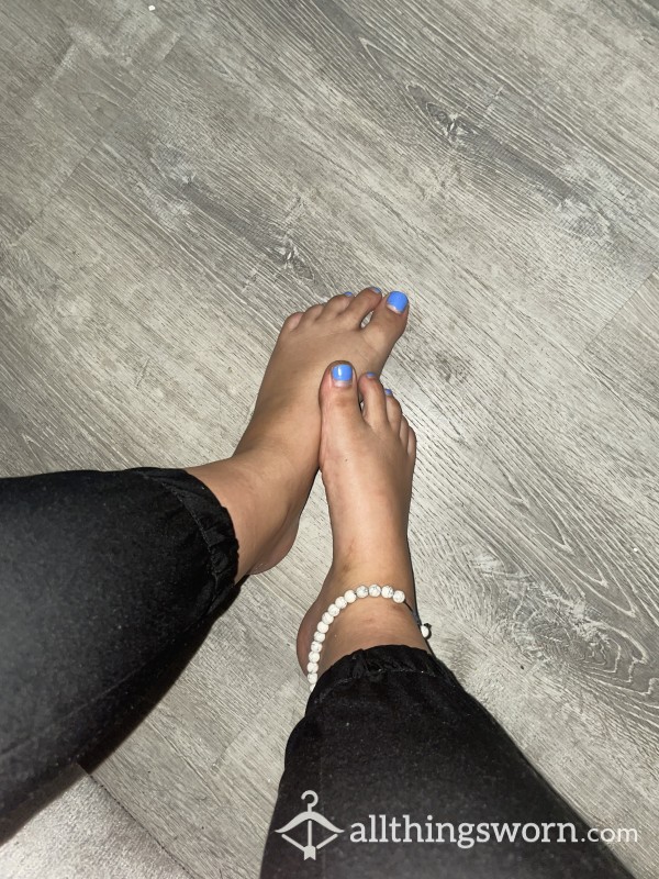 Dressing Up My Nasty Toes!