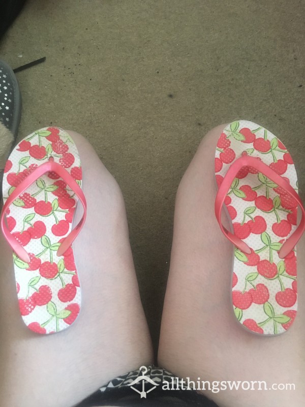 Dual Wear Flip Flops - Keep It In The Family.....Sister’s Size Small Flip Flops Which I Will Then Wear On My Size 6 Feet For As Long As You’d Like With Daily Foot Pics Included! Who’s Taking 