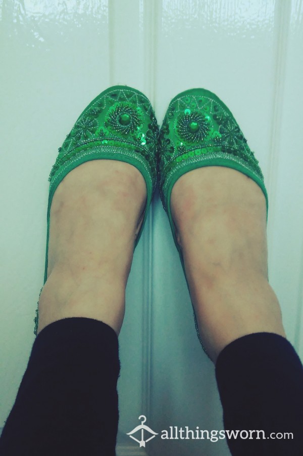 Emerald Embroidered, Beaded Worn Flats 👣