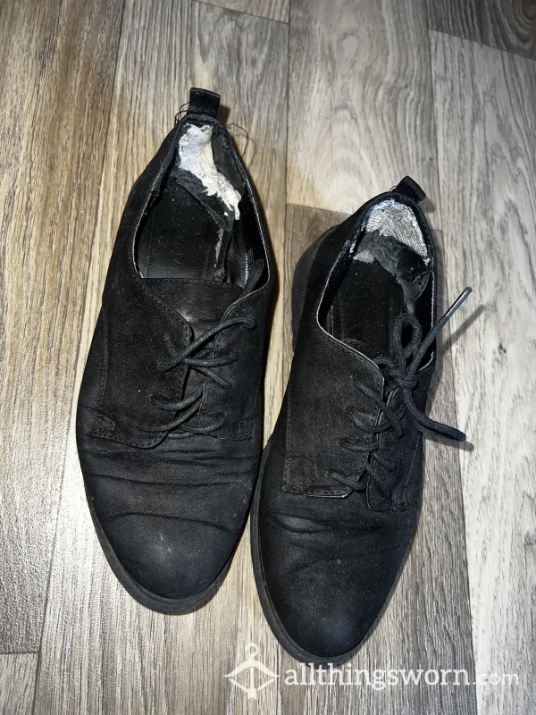 EXTREMELY Well-worn Flat Work Shoes