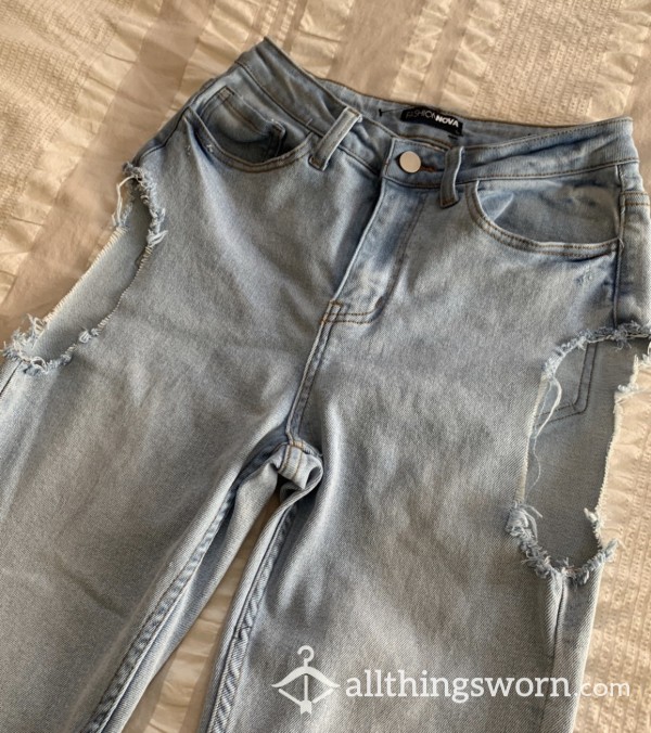 Fashion Nova Size 3 Skinny Jeans With Holes In The Sides, SO Hot!!