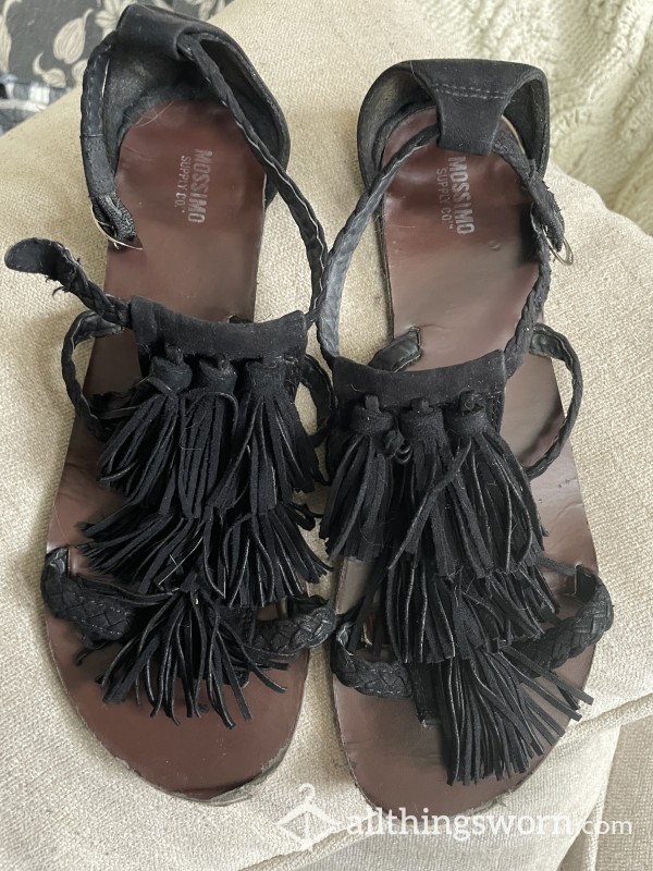 Fashionable 5 Year Owned Flat Sandals Black