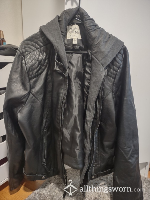 Faux Leather Zip Up Jacket With Hood! (3x)
