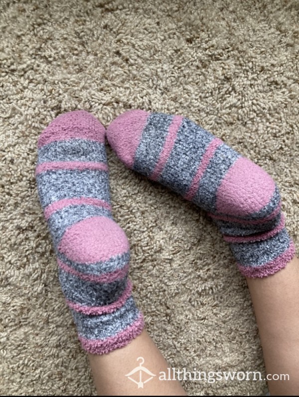 Favorite Fuzzy Socks Grey/pink